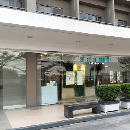 Cozy 1BR Pool View w/ Netflix | Shore 2 Pasay Near Mall of Asia