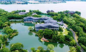 Deqing Luoyang Peninsula Radisson Manor