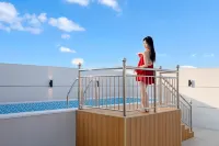 Zhenning Jiaxiyue Hotel - Rooftop Pools