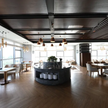 Lingshou Yunke Hotel