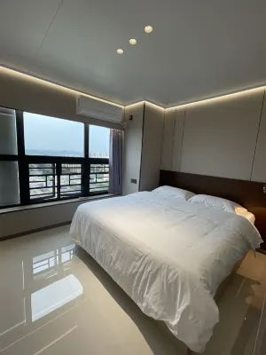 Youmi Homestay (Chongzuo Central Pedestrian Street South Railway Station) - New