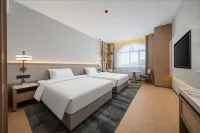 Burqin Rezen Select Hotel - parking