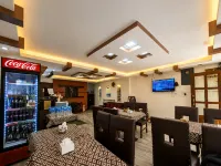 HOTEL 11 THAMEL - Desayuno