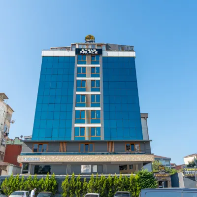 216 Eagle Palace Отели рядом с достопримечательностью «Картал»