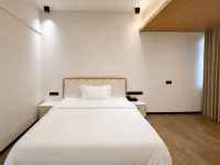 Anbeige Apartment (Huafa Business Area) - parcheggio