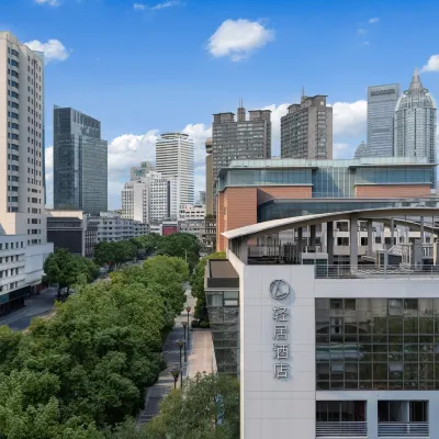 Atour Qingju Hotel Sinequanone Zhongshan Road Wuxi Hotels near Chaoyang Agricultural Trade Market