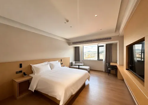 Pai Hotel (Yuxi Tonghai) - parking