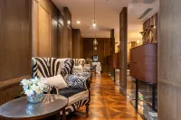 Harbin Junyi Hotel (Central Street Railway Station) - 5 Yıldız