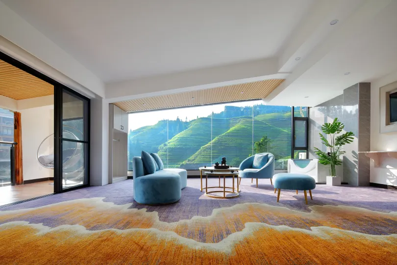 Yuanshan Banjing Hotel (Longji Terrace Golden Buddhading Observation Deck)