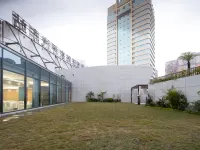 Days Hotel by Wyndham Chongqing Fuli Hotels near Jiu Longpo