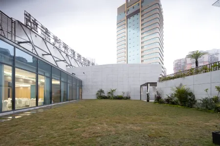 Days Hotel by Wyndham Chongqing Fuli Отели рядом с достопримечательностью «Chongqing Zoo»