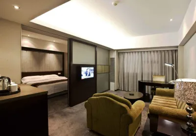 Lipinghang Road Hotel