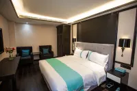 West Bund Hotel (Yishui Bus Station)