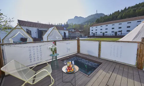 yi chuan Year Swang Hot spring features  Guesthouse