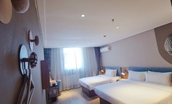 Homeinn · neo (Dandong Yalu River Anti-American Aid Korea Memorial Hall Jinshan)