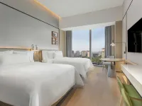 Element Guangzhou Baiyun Отели рядом с достопримечательностью «Халунская коммерческая площадь»