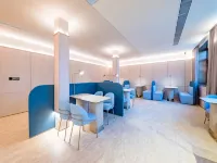 HanTing Hotel (Beijing Yansha Embassy Area Maizidian Street) Hotels near Yansha