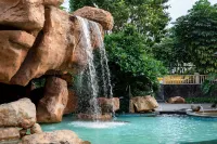 Zhongshan Hot Spring Resort - Hot Springs