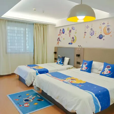 Licheng Hotel (Leshan Jiaxing Road Food Street)