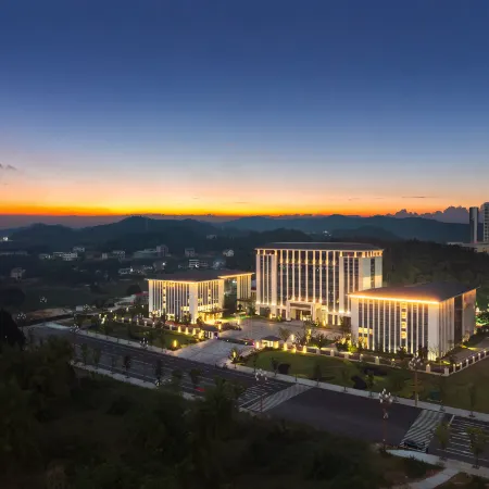 Nanbu County Lysee Hotel