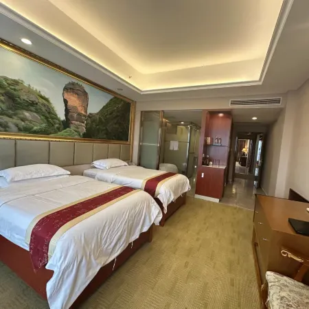 Huang Longshun Hotel
