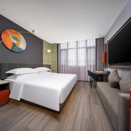 Pujiang CEO Yue Hotel