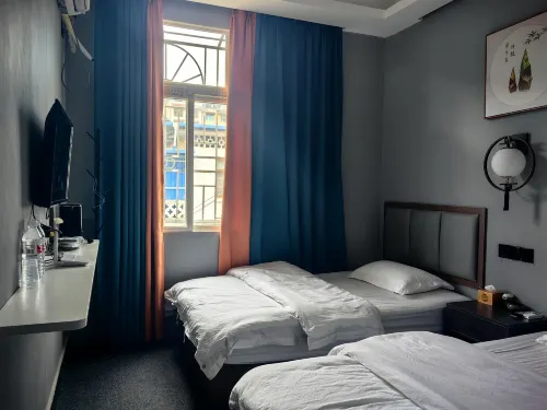 Leli Town Jixiang Homestay - Inns