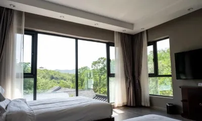 鶴壁伴山靜居民宿