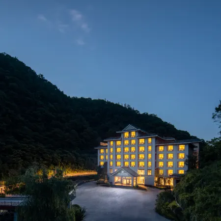 Celebrity vacation Hotel (Guangwushan Scenic Area)