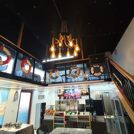 Qingdao Wisdoms B&B