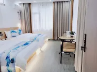 Ruolanbieyuan Homestay (Phoenix Ancient City Store) - balneario