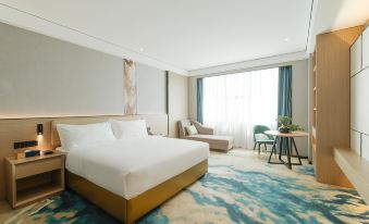 Yishang Plus Hotel (Nanning Railway Station Chaoyang Square)