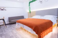 Qichi Homestay (Dazhong Road)
