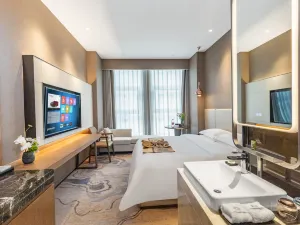 진이 호텔 인터내셔널 훠얼궈쓰