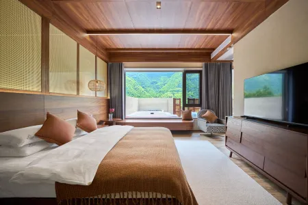 Quzhou Rixi Mountain Middle Homestay Отели рядом с достопримечательностью «Dragon Gate Conyon»