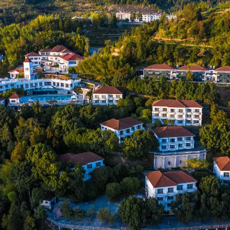 Grand Canyon Hot Spring Resort