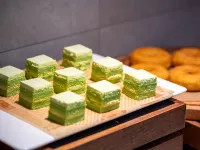 Platinum International Apartments (Huiyang High speed Railway Station Xinghe COCO Store) Hotels near Danshui
