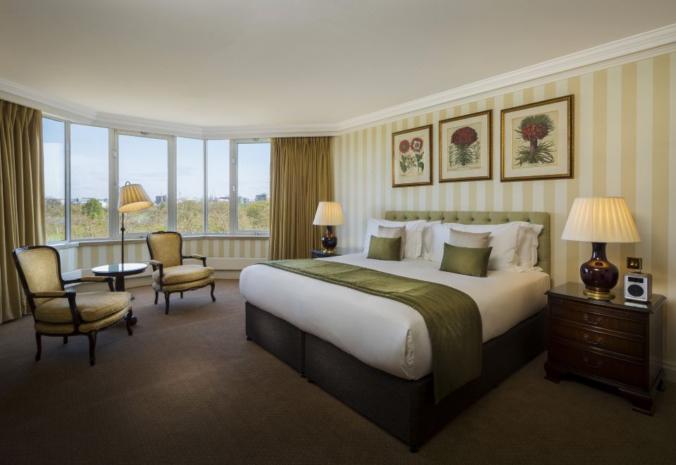 슈발 토르니 코트 앳 하이드 파크의 침실