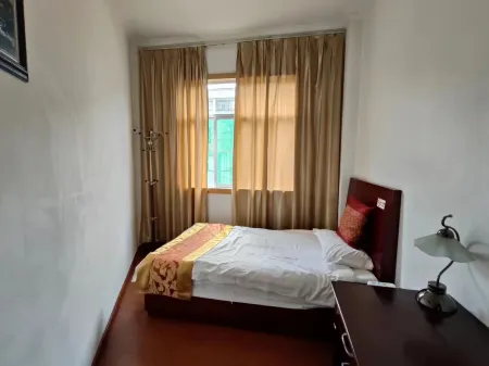 Yunlong Xinglong Hotel Отели рядом с достопримечательностью «Taiji Diagram»