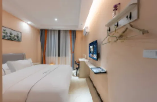 Mu You Jiu Di Hotel (Qujing No. 2 High School)