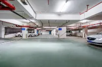 Till Bright Hotel - parking