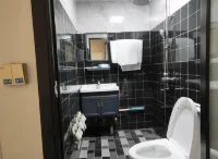 Korla Monster E-sports Hotel