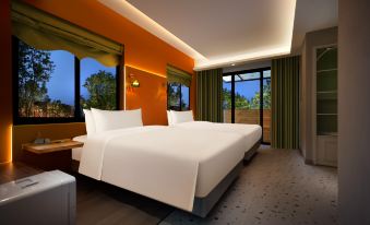 Qian qian mango tree hotel