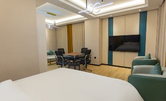 IU Hotel(Lanzhou Hongguqu Haishiwan Hotel)