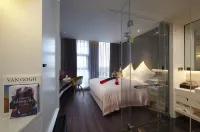 Yangzhou Qionghua Building Hotel