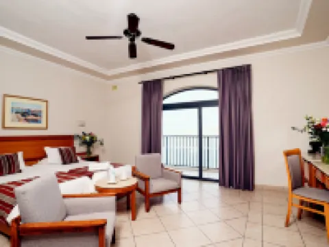 Paradise Bay Resort Hotels in Mellieha