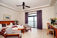 Paradise Bay Resort Hotels in Mellieha