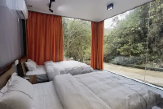 Lingli Home Xingquanwan Tangquan Resort