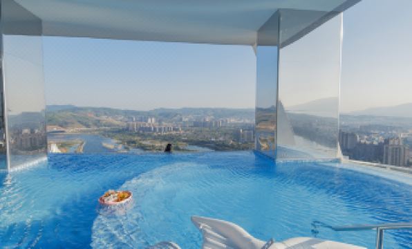 Peacock City Jinglan Starlight Hotel JINGHONG Gaozhuang Starlight Night Market)