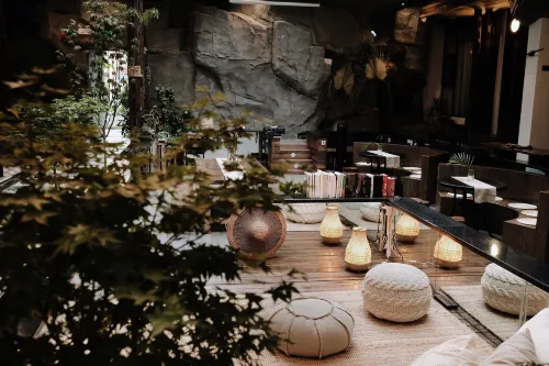 Floral  · Dayin City B & B (Nanning Guangxi University zoo store) - สัตว์เลี้ยง